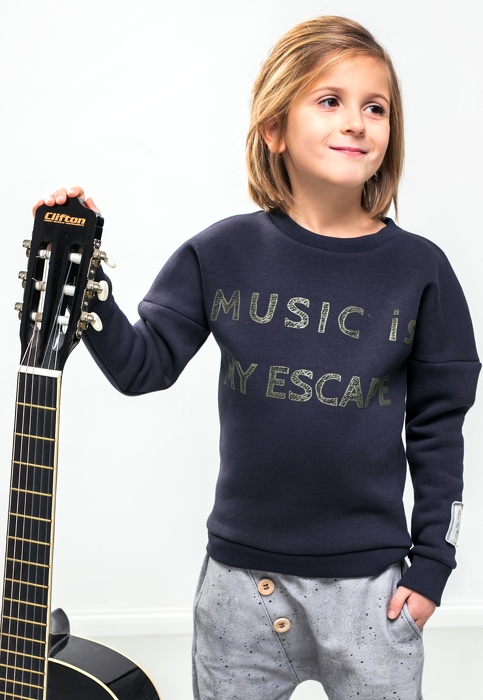 18-126 / SWEATSHIRT winter / music